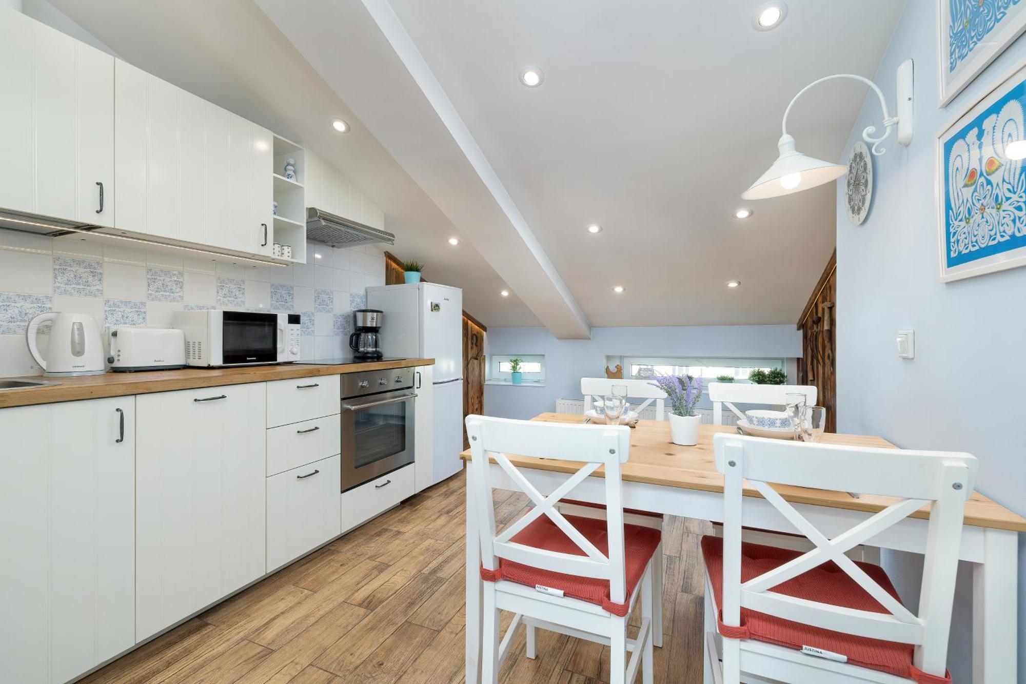 Slowacki Avenue Family Apartments Cracow By Noclegi Renters كراكوفيا المظهر الخارجي الصورة